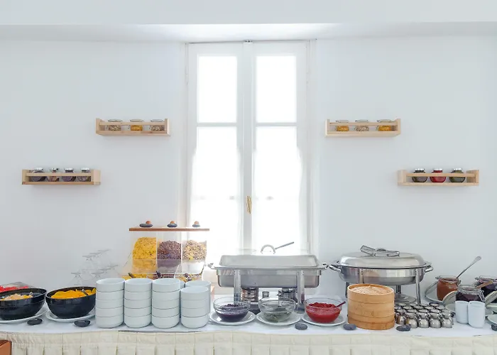 Rivari Santorini Hotel Kamári