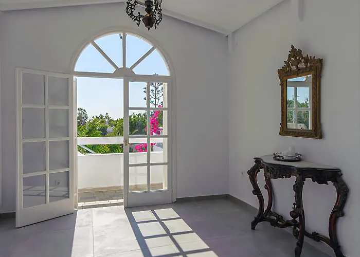 Hotel Rivari Santorini Kamári