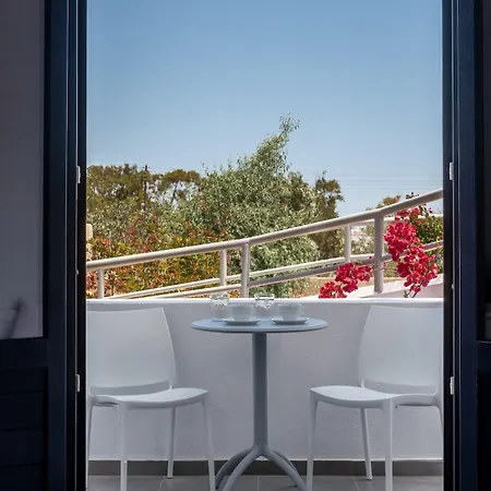 Rivari Santorini 3* Kamári