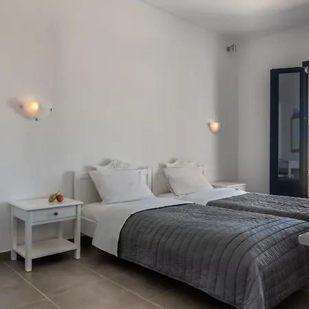 Hotel Rivari Santorini 3*