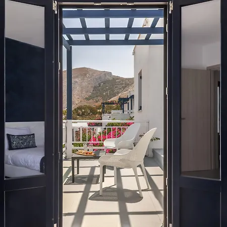 Rivari Santorini 3*