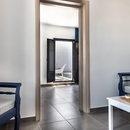 Rivari Santorini Kamári