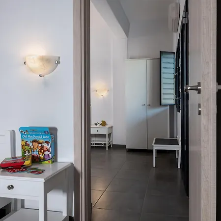 Hotel Rivari Santorini Kamári