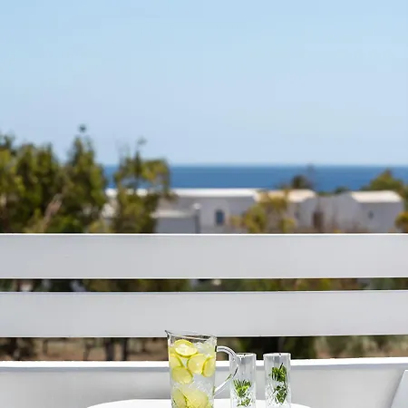 Rivari Santorini Kamári