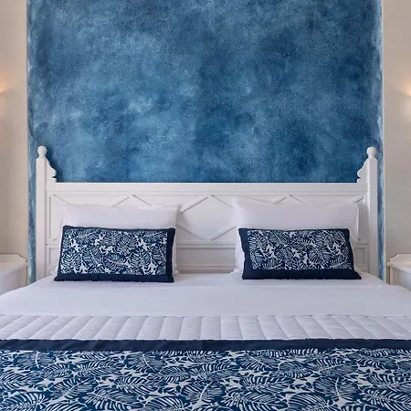Rivari Santorini 3*