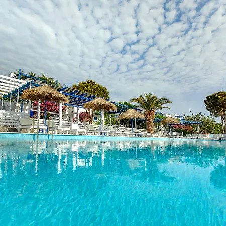 Rivari Santorini ホテル