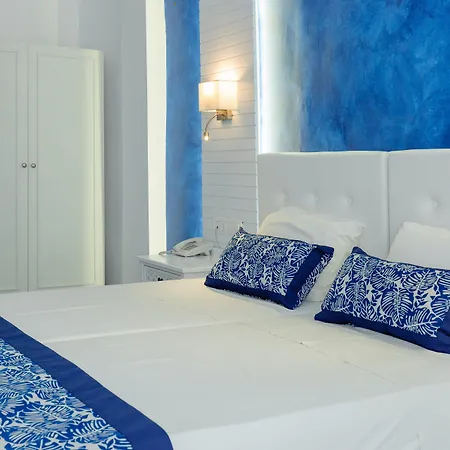 Rivari Santorini Szálloda 3*