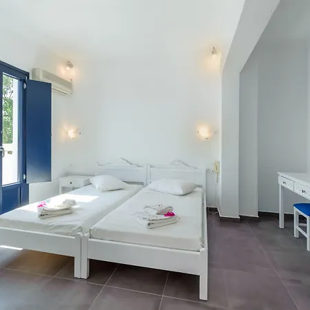 Rivari Santorini ホテル Kamári