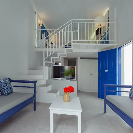 Rivari Santorini Kamári