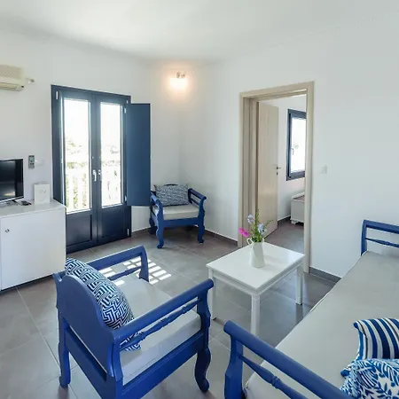 Rivari Santorini 3* Kamári
