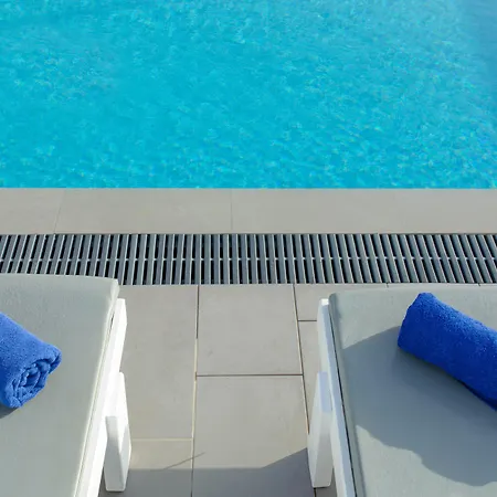 Rivari Santorini ホテル Kamári