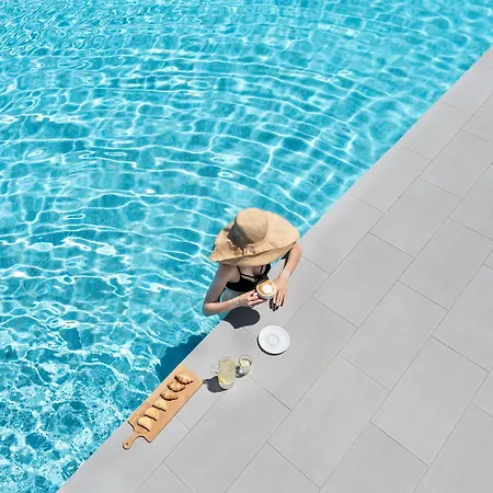 Rivari Santorini 3* Kamári