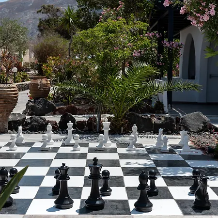 ホテル Rivari Santorini Kamári