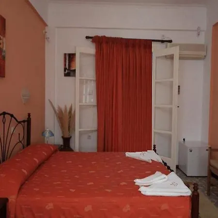Rivari Santorini Hotel 3*