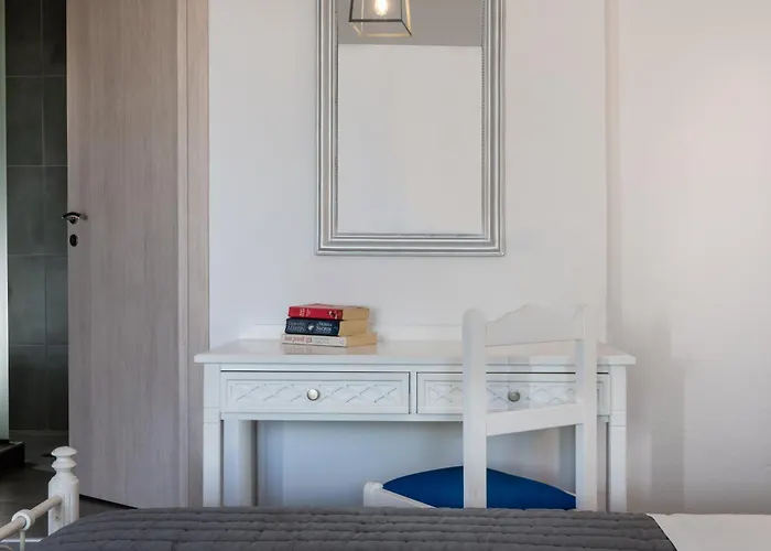 Rivari Santorini 3* Kamari (Santorini)