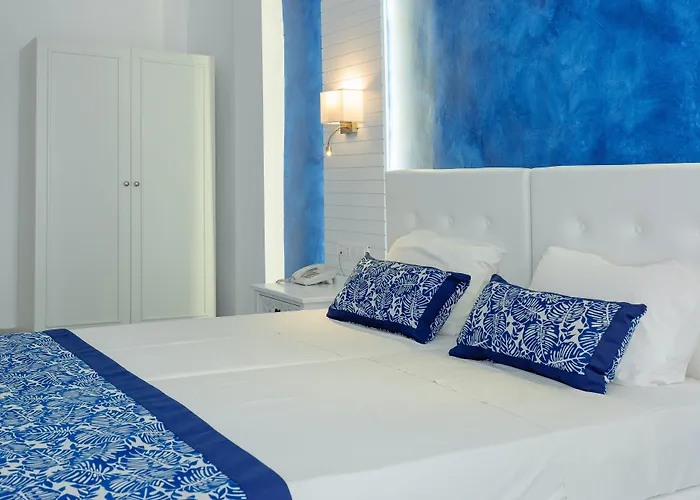 Rivari Santorini Hotel 3*
