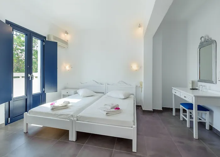 Rivari Santorini Hotel Kamari (Santorini)