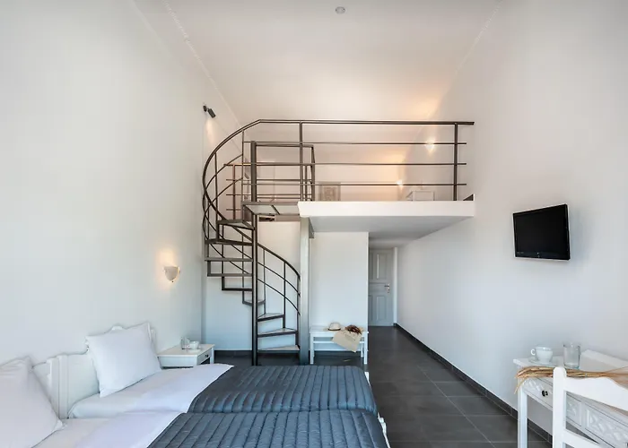 Rivari Santorini 3* Kamári