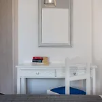 Rivari Santorini 3* Kamári