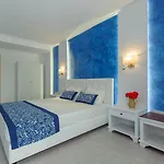 Hotel Rivari Santorini 3*