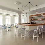 Rivari Santorini Hotel Kamári