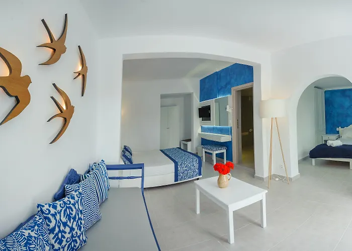 Rivari Santorini 3*