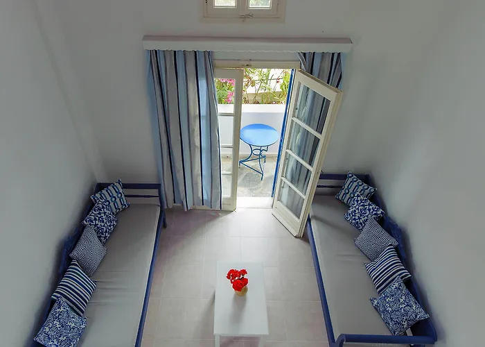Hotel Rivari Santorini 3*