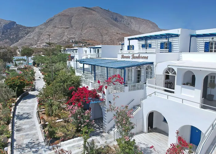 Rivari Santorini Kamári