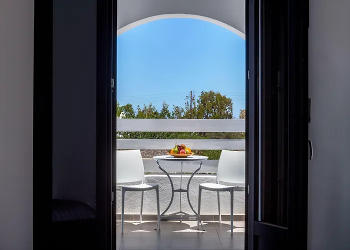 Rivari Santorini 3* Kamári