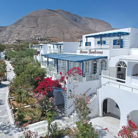 Rivari Santorini Kamári