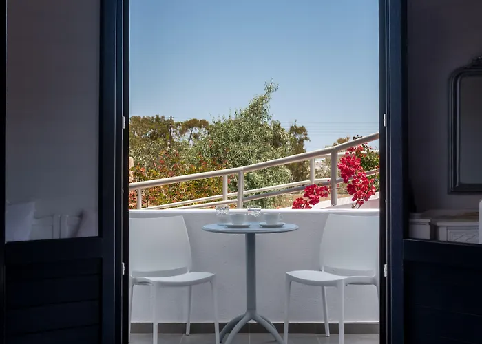 Rivari Santorini Hotel 3*